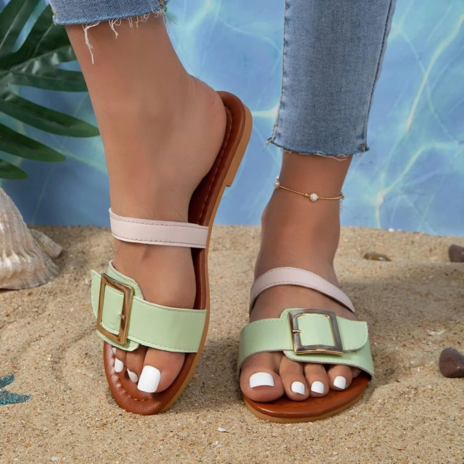 2025 Trendy Women's Flat Sandals Stylish Buckle Strap Slip On Slides Summer Beach Slippers Comfort Casual Sandal