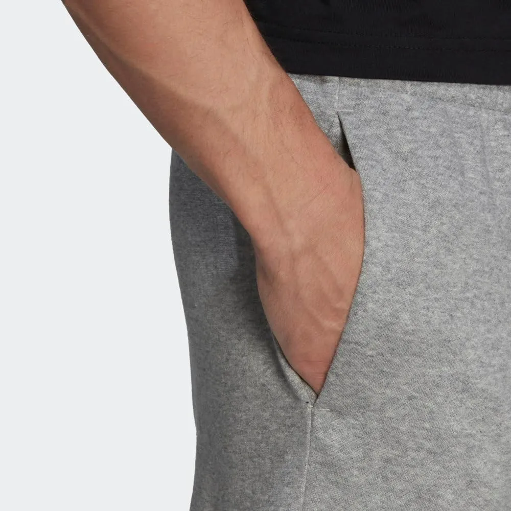 adidas Men's Essentials Fleece Regular Tapered Cargo Pants