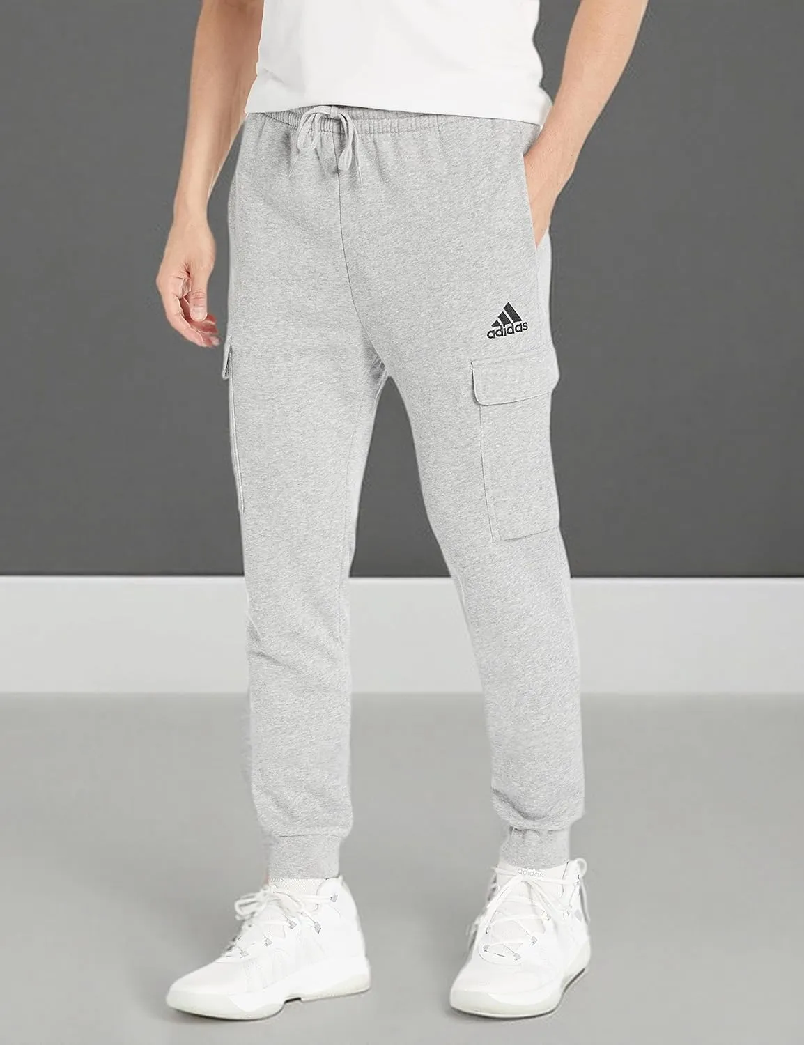 adidas Men's Essentials Fleece Regular Tapered Cargo Pants