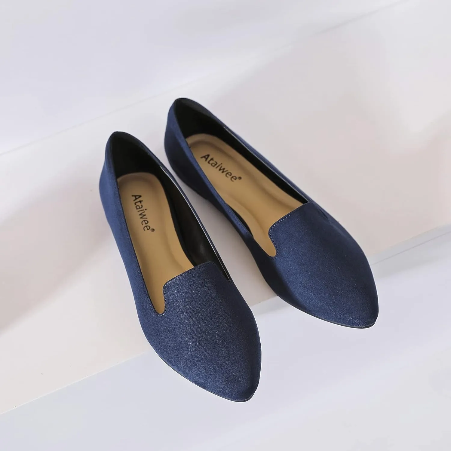 Ataiwee Women's Wide Flat Shoes - Pointed Ladies T-Strap Adjustable Summer Shoes.