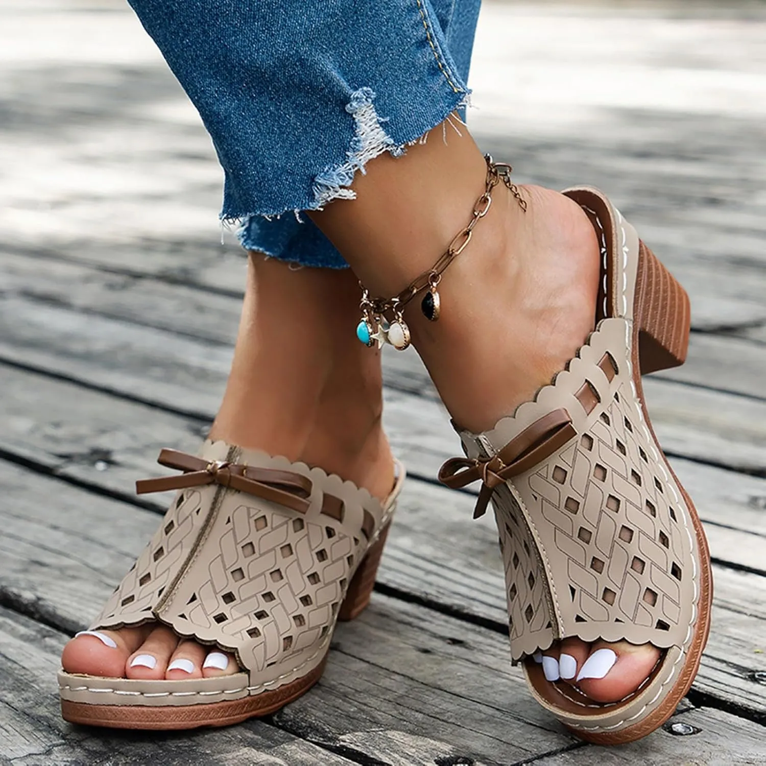 Chunky Heels Sandals for Women 2025 Arch Support Peep Toe Cutout Lace Up Bow Low Mid Heel Slip On Block Sandal Ladies Comfy Summer Slides Orthopedic Casual Shoes for Outdoor Indoor Daily Wear
