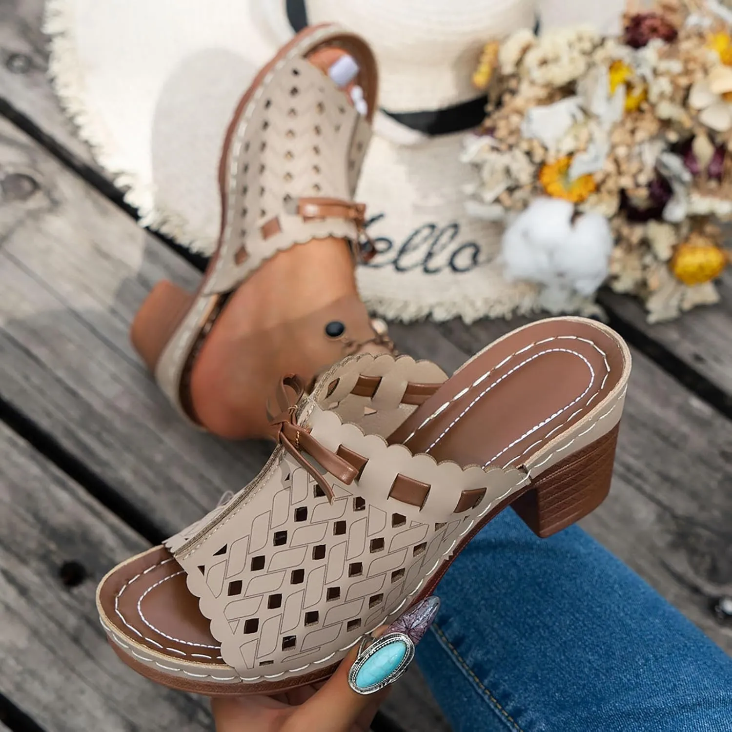 Chunky Heels Sandals for Women 2025 Arch Support Peep Toe Cutout Lace Up Bow Low Mid Heel Slip On Block Sandal Ladies Comfy Summer Slides Orthopedic Casual Shoes for Outdoor Indoor Daily Wear