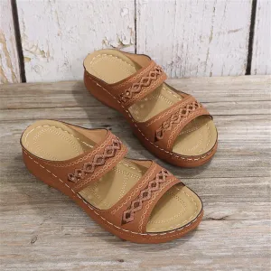 DOIX Women's Hollow Garden Clogs Sandals Casual Flats Embroidered Slippers Slip on Mules Loafer Shoes Summer Indoor Outdoor Anti-Slip Walking Shoes Memory Foam Padded,Brown,US10/EU41