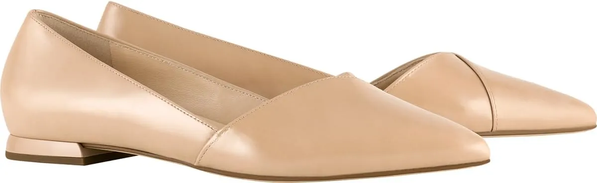 HÖGL Women's Closed Toe Ballet Flats