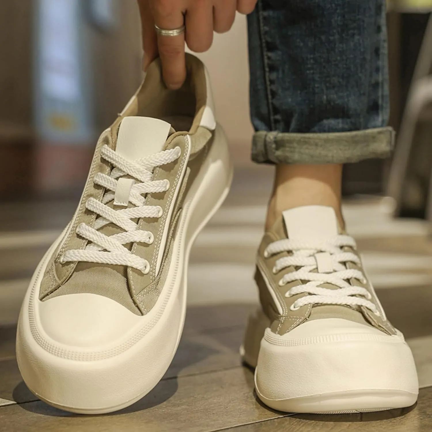Men's Fashion Low Top Leather Platform Lace-Up Sneakers Retro Non Slip Workout Sport Skate Shoes for Tennis Walking Driving