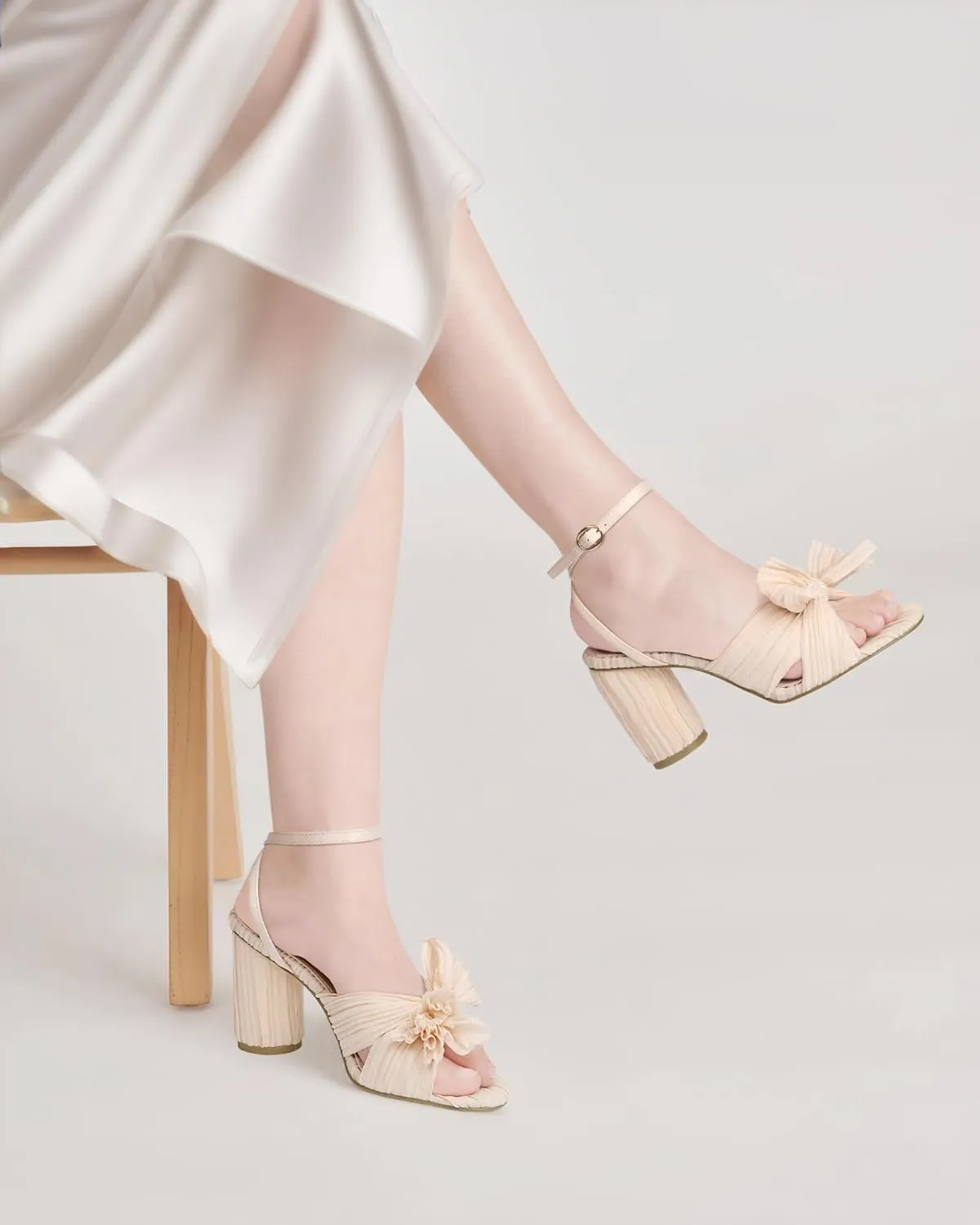 MUCCCUTE Women's Bow Knot Heeled Sandals Ankle Buckle Strap Chunky Heeled Open-toe Comfortable Wedding Party Fashion Heeled
