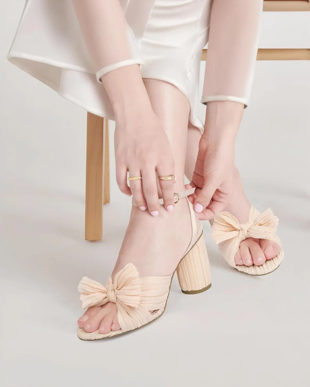MUCCCUTE Women's Bow Knot Heeled Sandals Ankle Buckle Strap Chunky Heeled Open-toe Comfortable Wedding Party Fashion Heeled