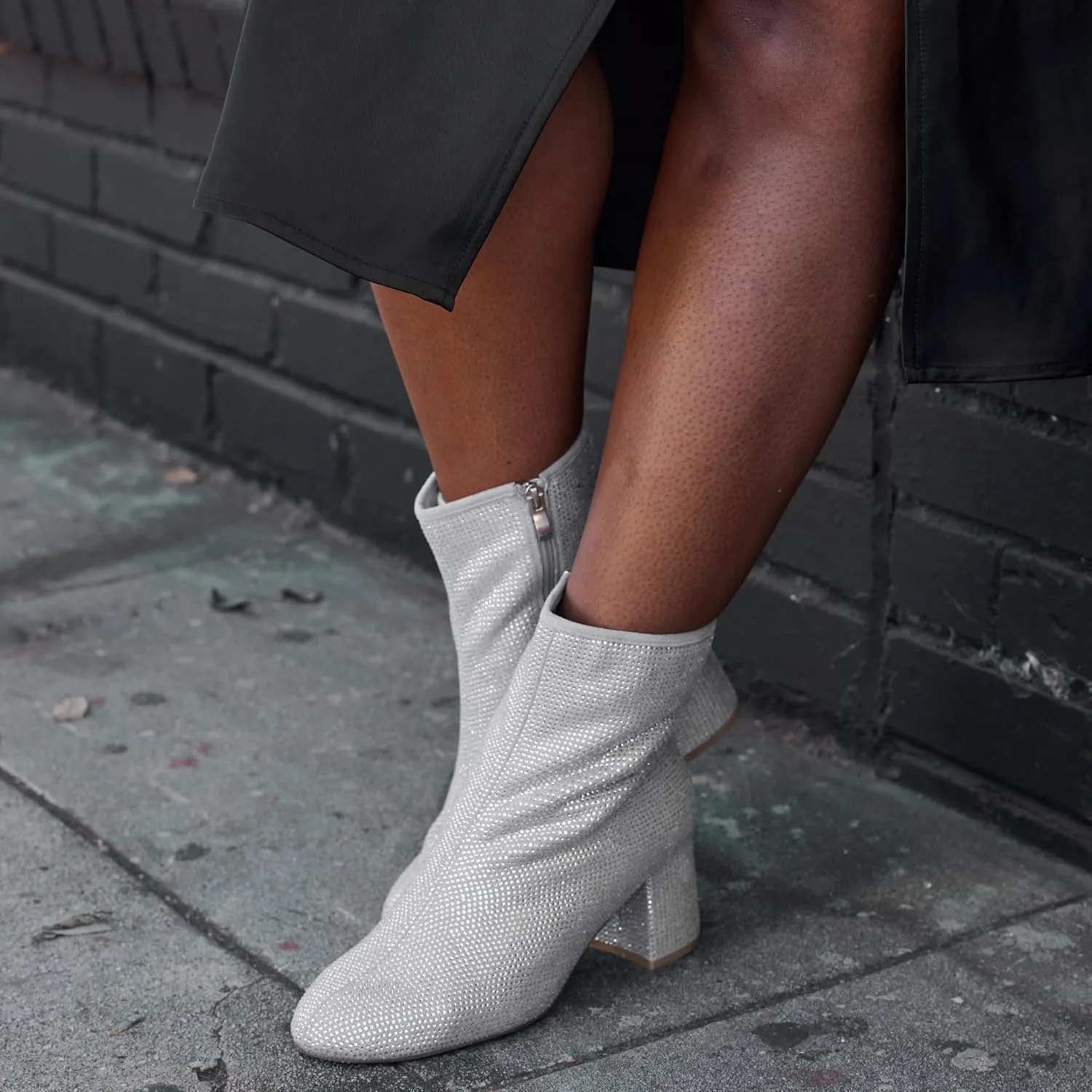 RF ROOM OF FASHION Women's Wide Width Block Heel Ankle Boots - Plus Size Friendly