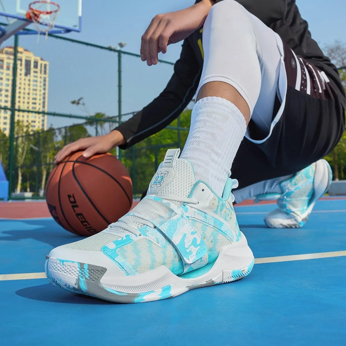 Womens Mens Basketball Shoes Comfortable Fashion Athletic Sneakers Breathable Non Slip Lace up Shoe