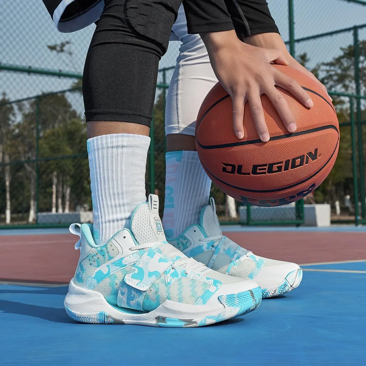 Womens Mens Basketball Shoes Comfortable Fashion Athletic Sneakers Breathable Non Slip Lace up Shoe