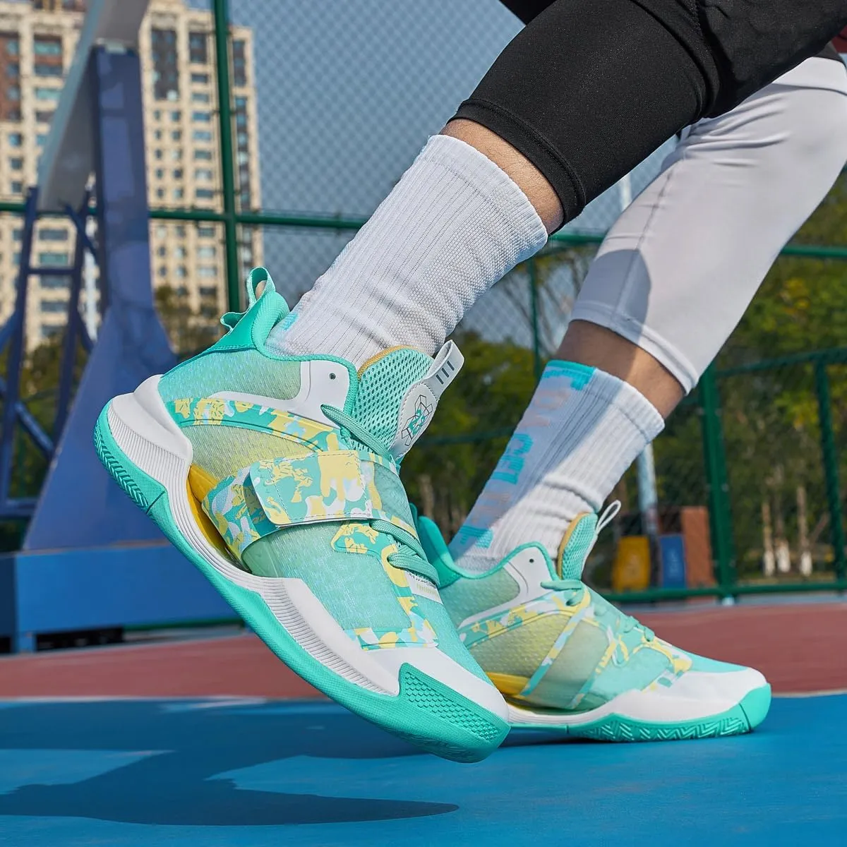 Womens Mens Basketball Shoes Comfortable Fashion Athletic Sneakers Breathable Non Slip Lace up Shoe