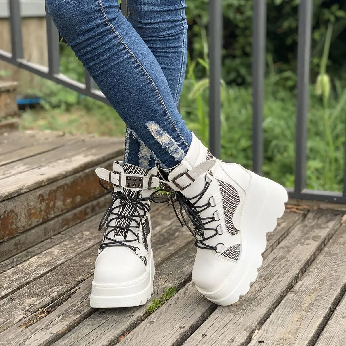 ZKXYFFS Womens Platform Chunky Ankle Boots Round Toe Buckle Lace Up Thick Sole Punk Goth Booties Wedges Platform Boots for Women